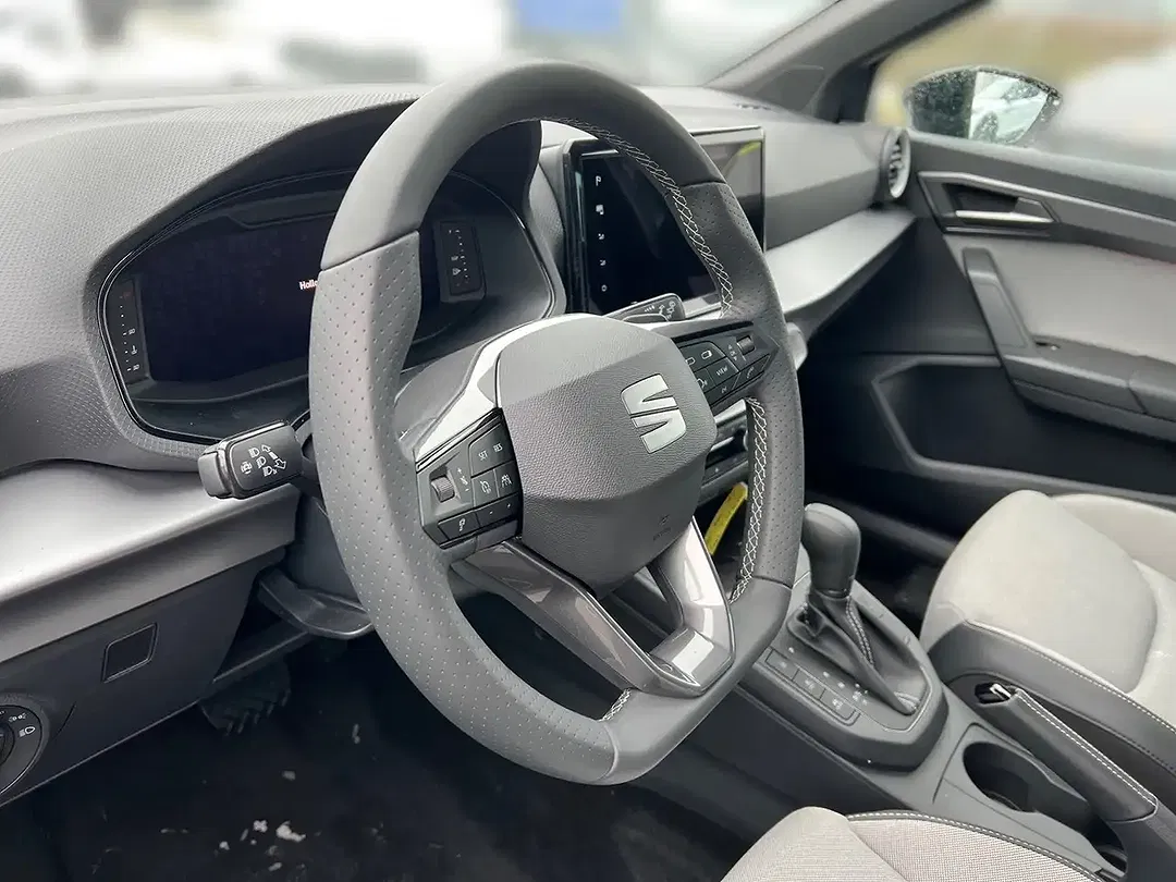 SEAT Arona 1.0 TSI DSG FR - Thumbnail 8