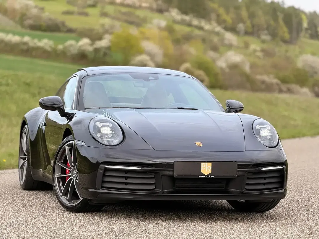 Porsche 992 Carrera S - Thumbnail 3