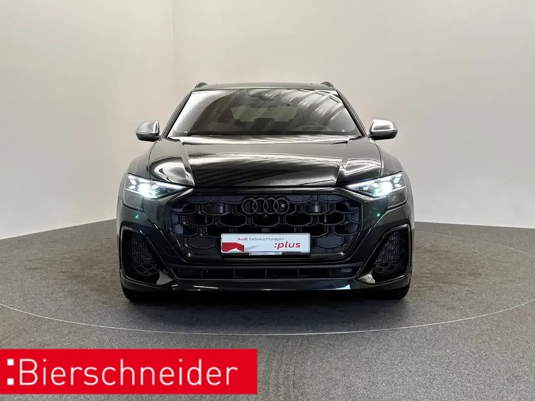 Audi SQ8 - Thumbnail 3
