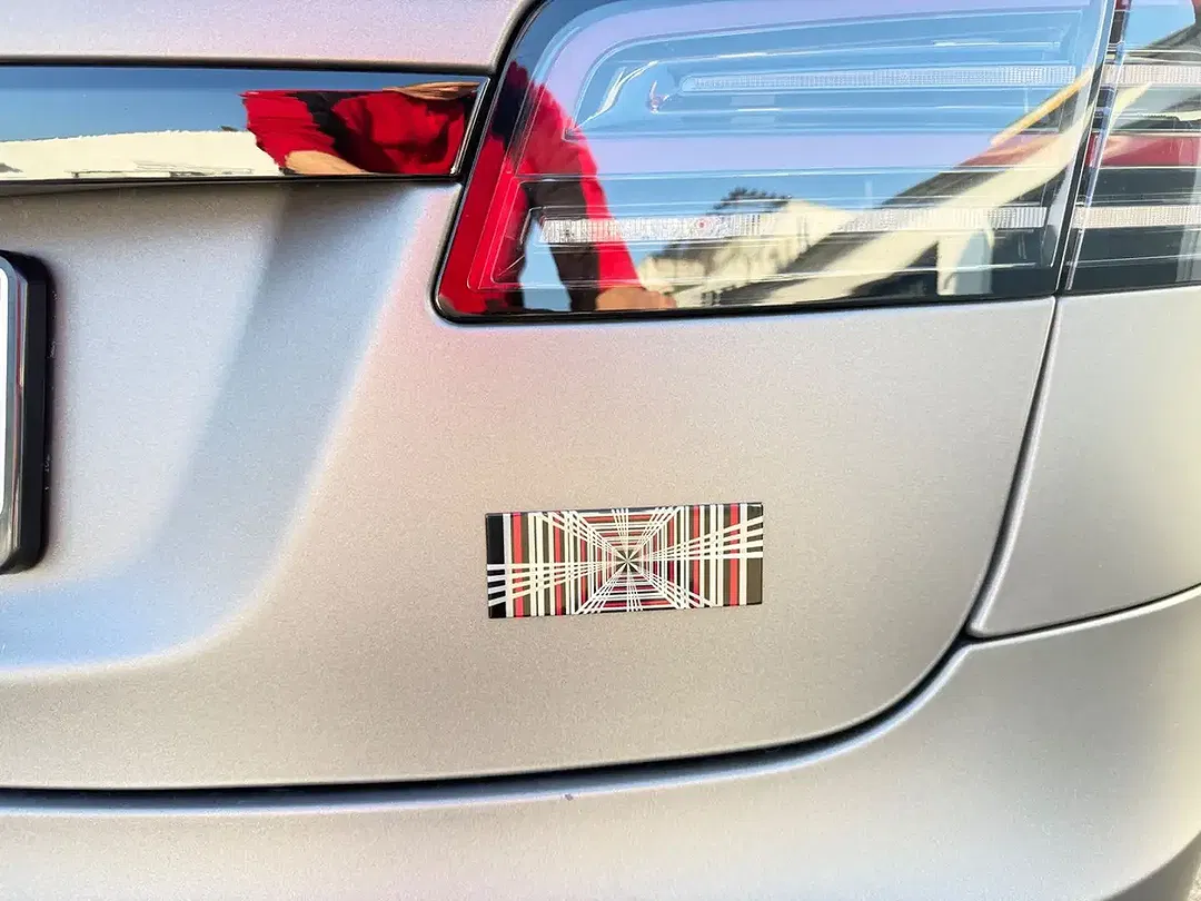 Tesla Model S Plaid - Thumbnail 10