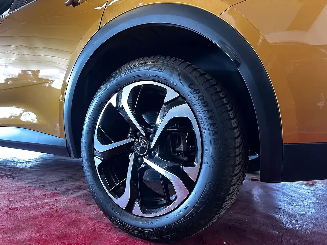 DS Automobiles DS 7 Crossback - Thumbnail 4