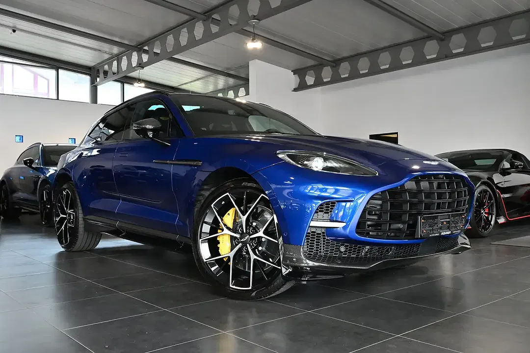 Aston Martin DBX 707 - foto 1