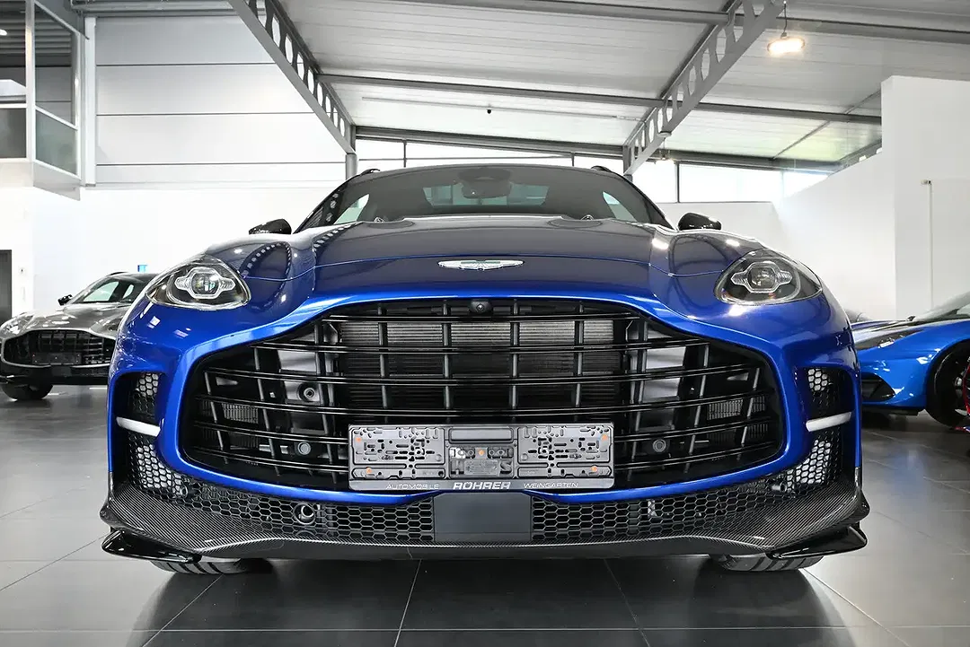 Aston Martin DBX 707 - Thumbnail 5