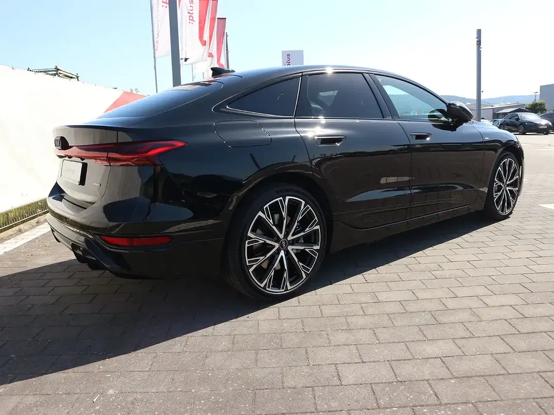 Audi A6 25 e-tron quattro Sportback S line - foto 2