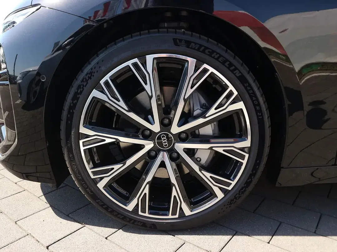 Audi A6 25 e-tron quattro Sportback S line - Thumbnail 3