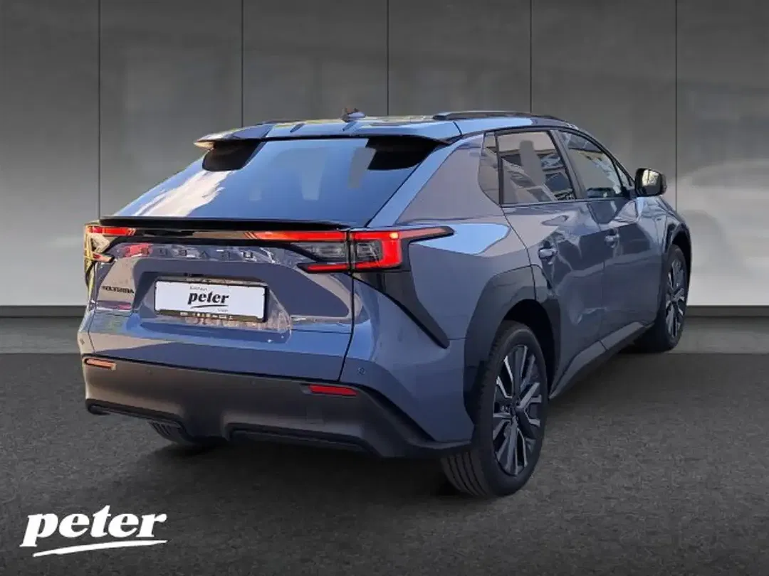 Subaru Solterra AWD Platinum - Thumbnail 3