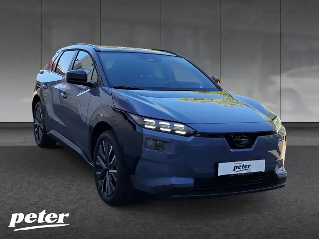 Subaru Solterra AWD Platinum - Thumbnail 4