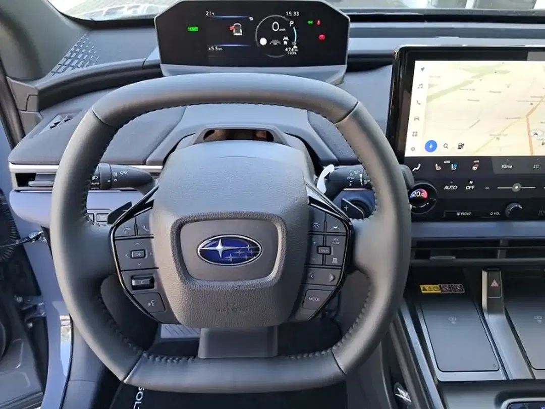 Subaru Solterra AWD Platinum - Thumbnail 8