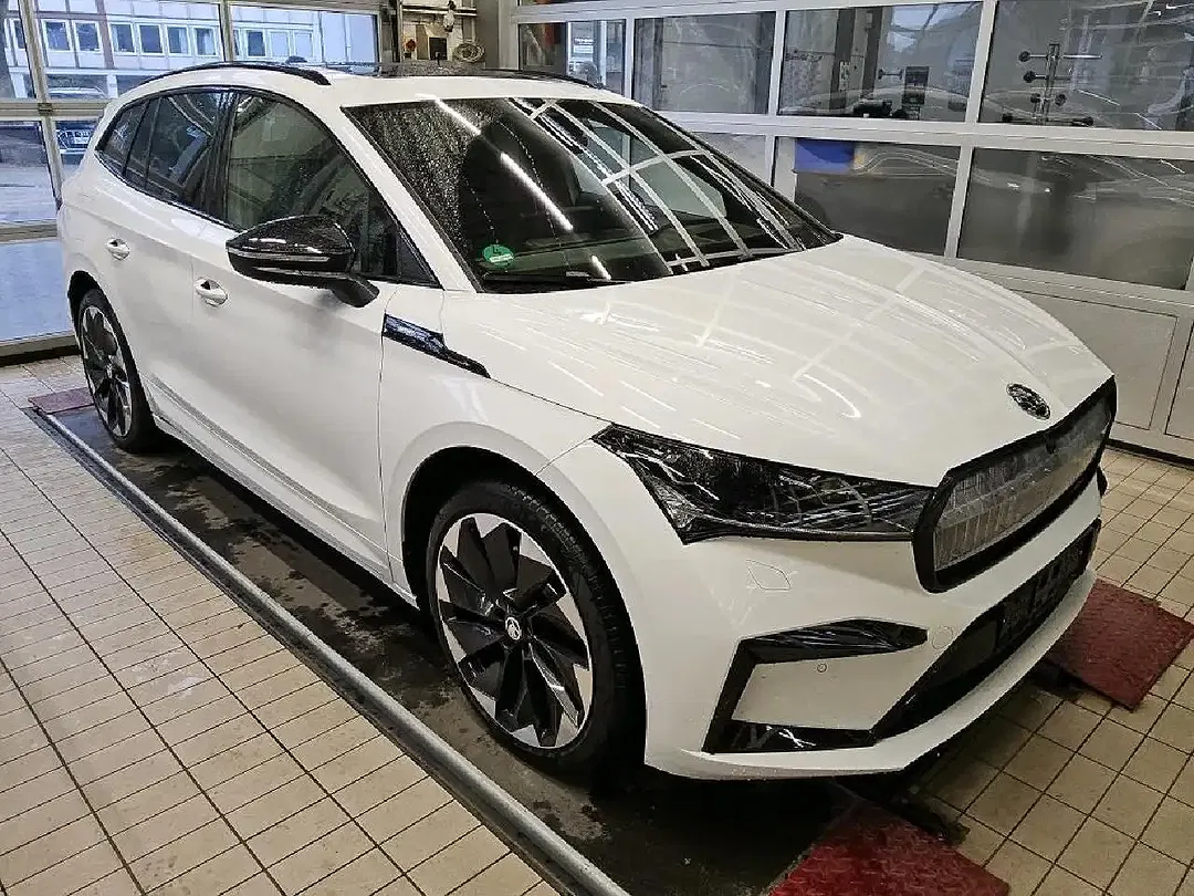 Skoda Enyaq 80 Sportline - Thumbnail 2