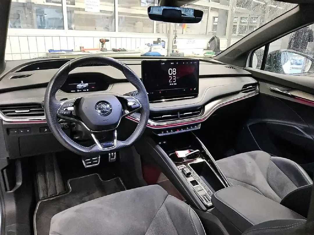 Skoda Enyaq 80 Sportline - Thumbnail 8