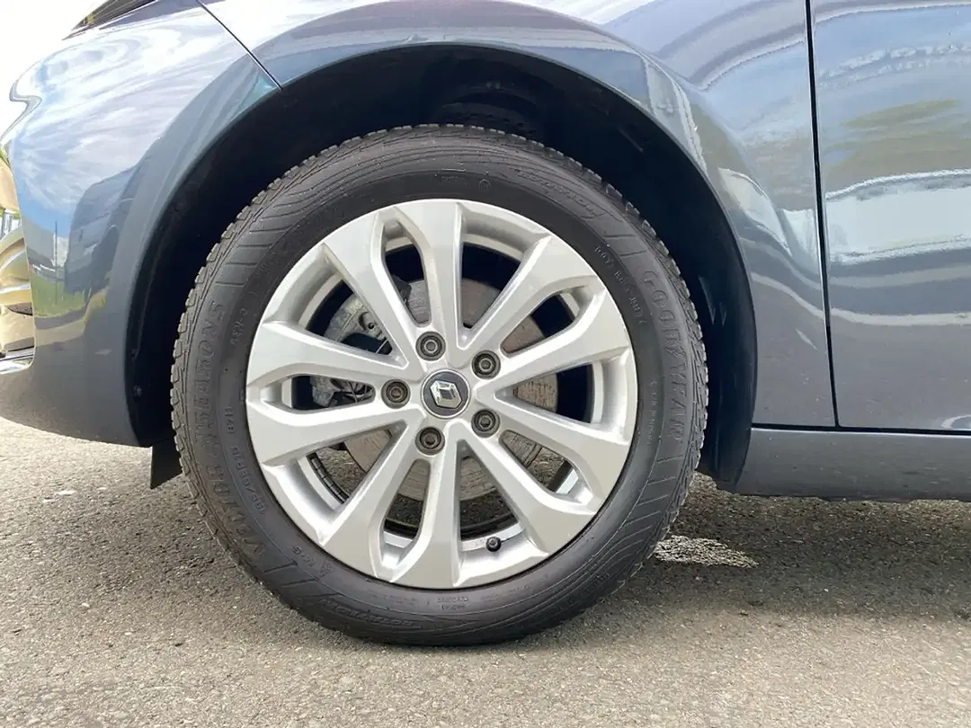 Renault ZOE R110 Experience - Thumbnail 13