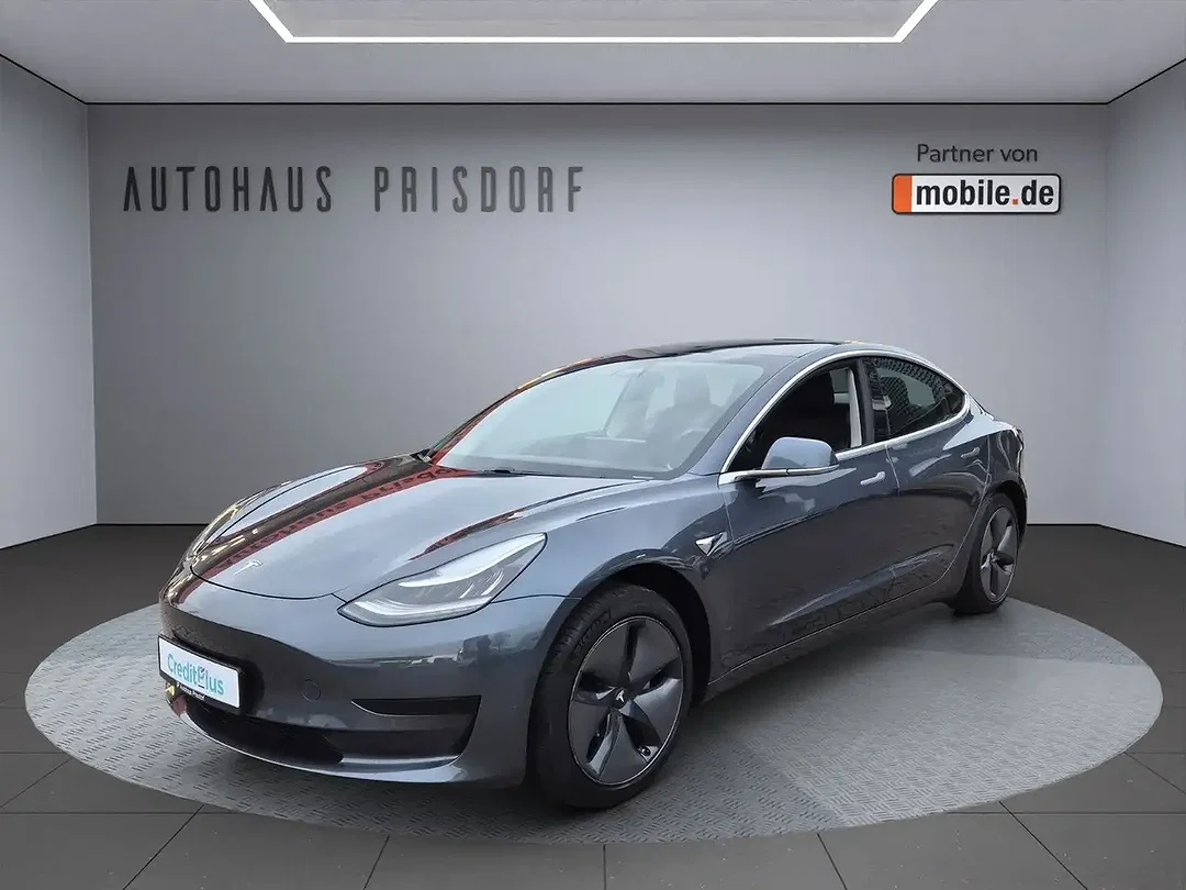 Tesla Model 3 RWD Standard Range Plus - Afbeelding 1
