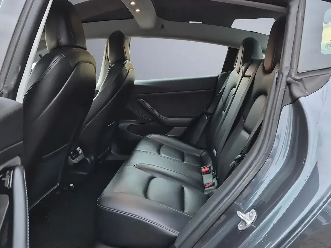 Tesla Model 3 RWD Standard Range Plus - Thumbnail 10