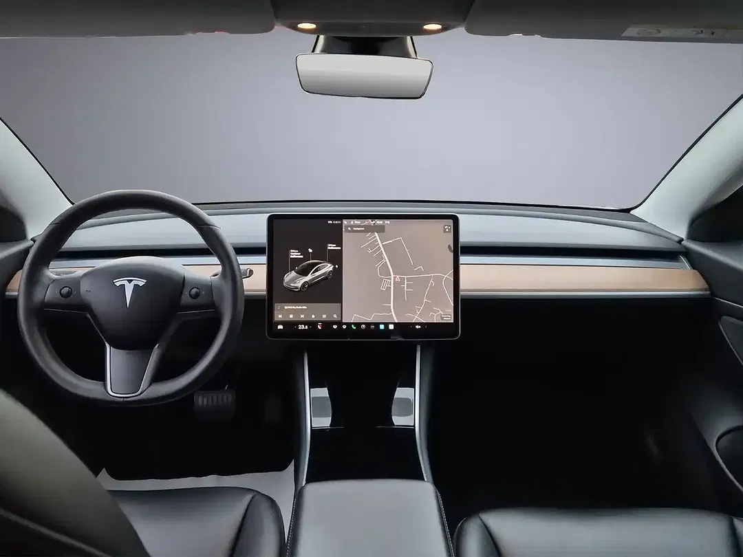 Tesla Model 3 RWD Standard Range Plus - Thumbnail 14