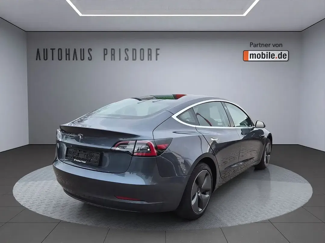 Tesla Model 3 RWD Standard Range Plus - Thumbnail 5