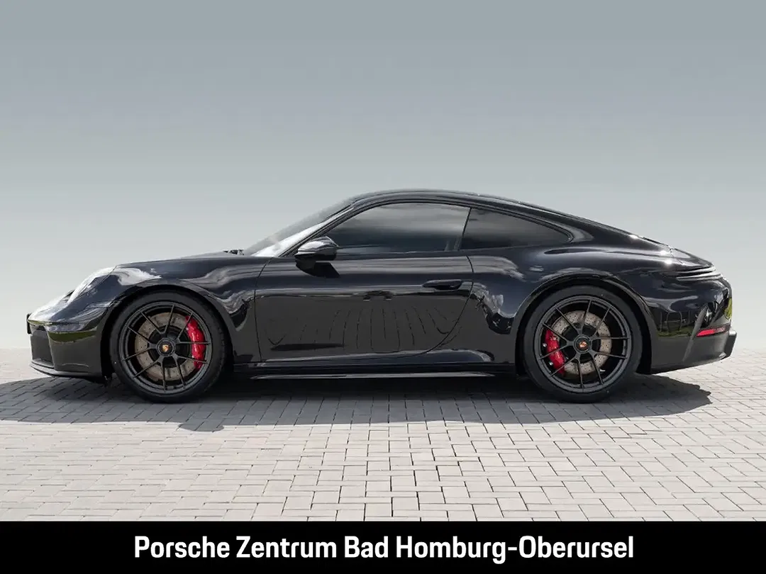 Porsche 992 Carrera 4 GTS - foto 2
