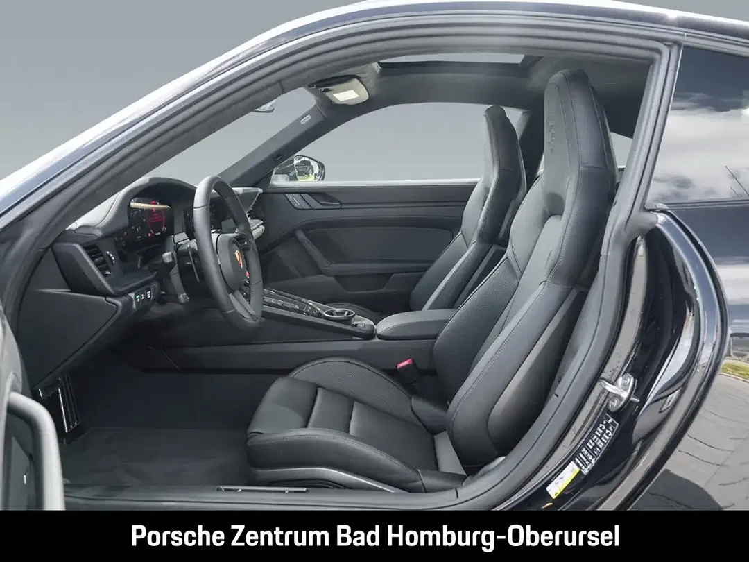 Porsche 992 Carrera 4 GTS - Thumbnail 8