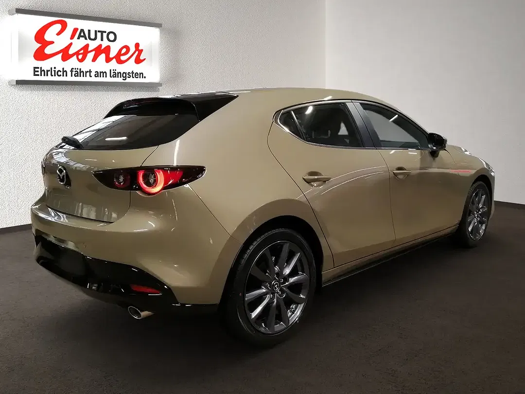 Mazda 3 Centre-Line - Thumbnail 12