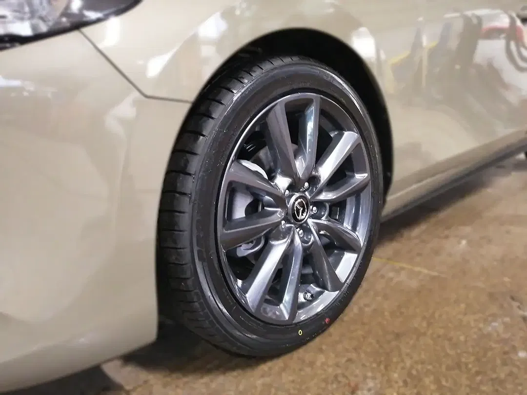 Mazda 3 Centre-Line - Thumbnail 4