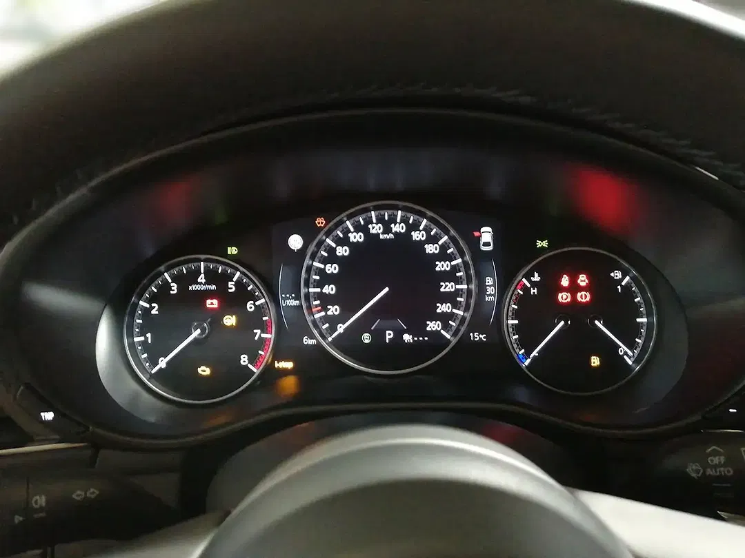 Mazda 3 Centre-Line - Thumbnail 5