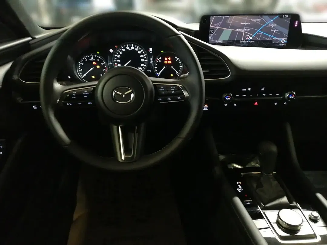 Mazda 3 Centre-Line - Thumbnail 8