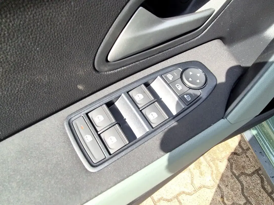 Dacia Duster TCe Extreme - Thumbnail 14