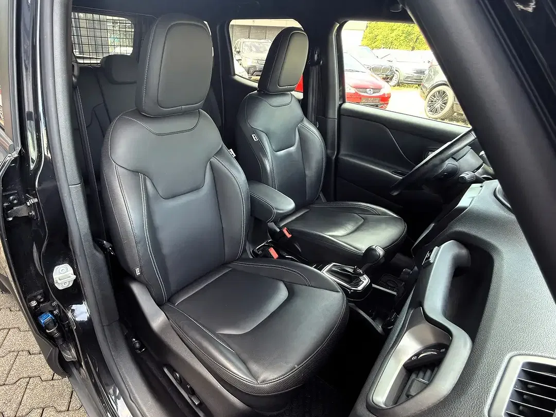 Jeep Renegade Limited - Thumbnail 29