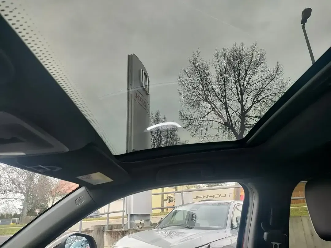 Honda e:Ny1 - Thumbnail 11