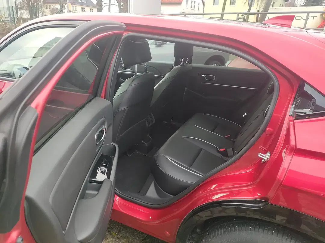 Honda e:Ny1 - Thumbnail 8