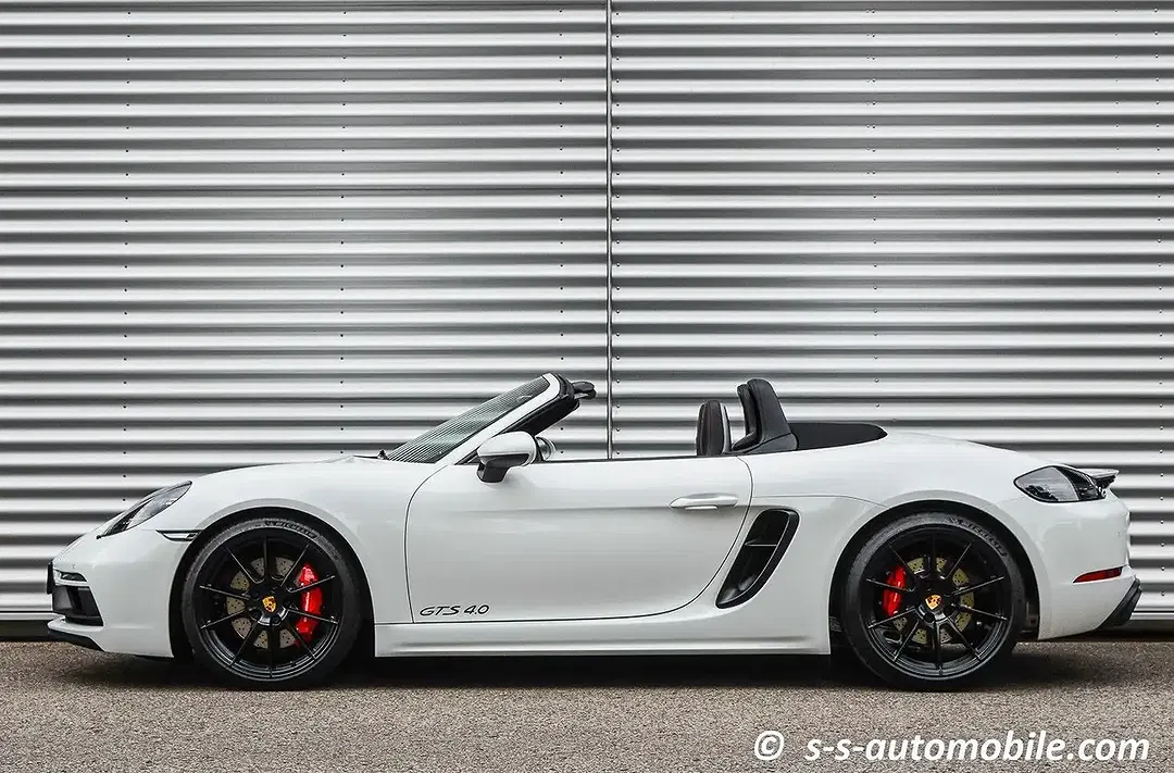 Porsche Boxster 4.0 PDK GTS - Thumbnail 3