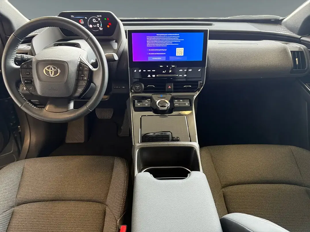 Toyota bZ4X - Thumbnail 11