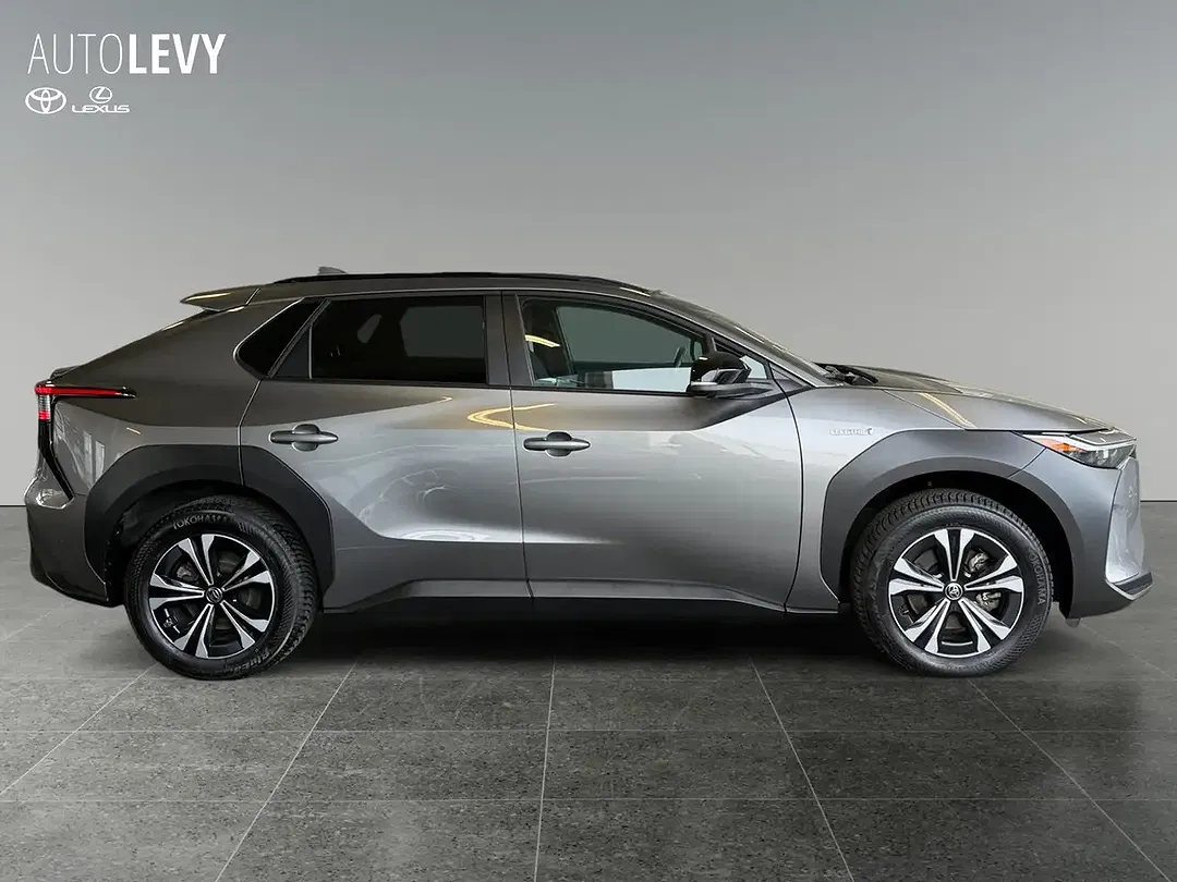 Toyota bZ4X - Thumbnail 7