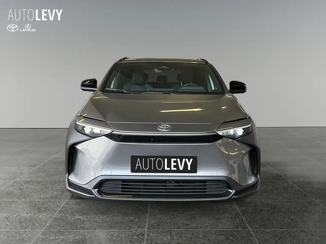 Toyota bZ4X - Thumbnail 9