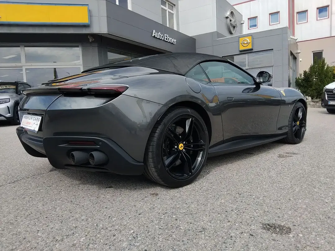 Ferrari Roma Spider - Thumbnail 4