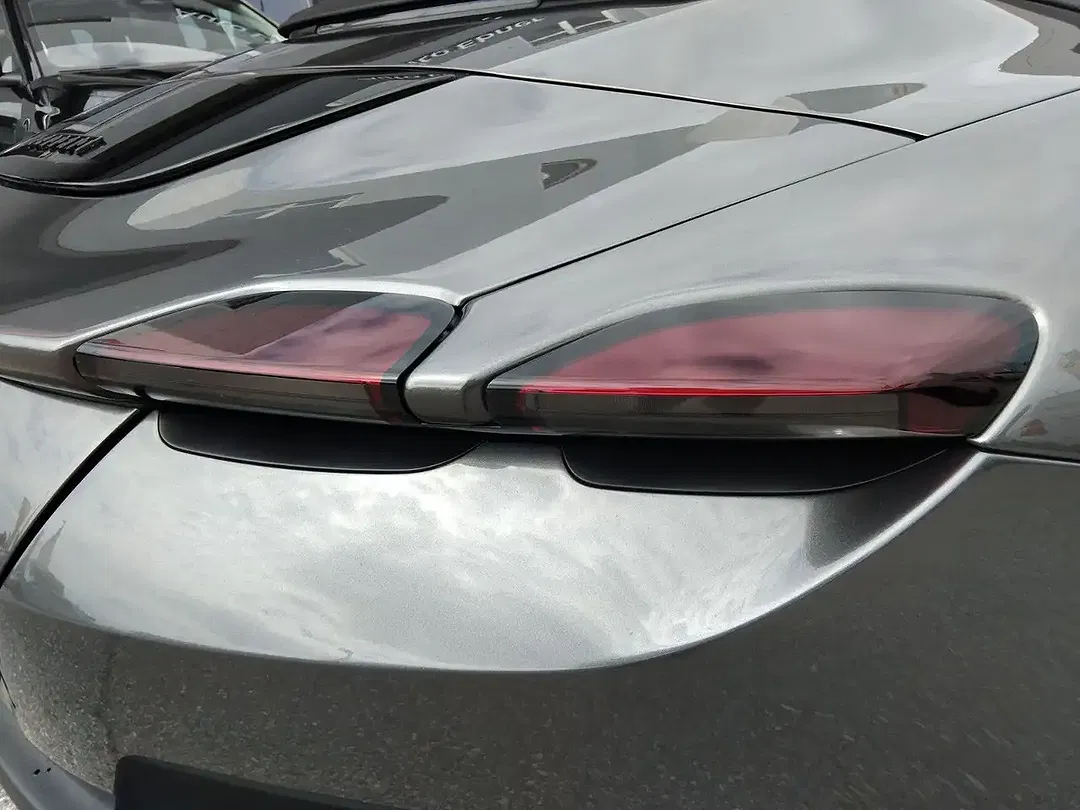 Ferrari Roma Spider - Thumbnail 9