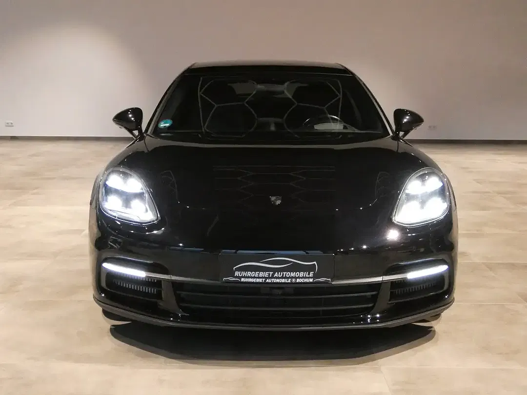 Porsche Panamera E-Hybrid 4 S/T Edition - Thumbnail 3