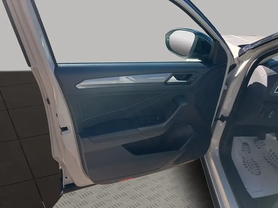 Volkswagen T-Roc 1.5 TSI Style - Thumbnail 10