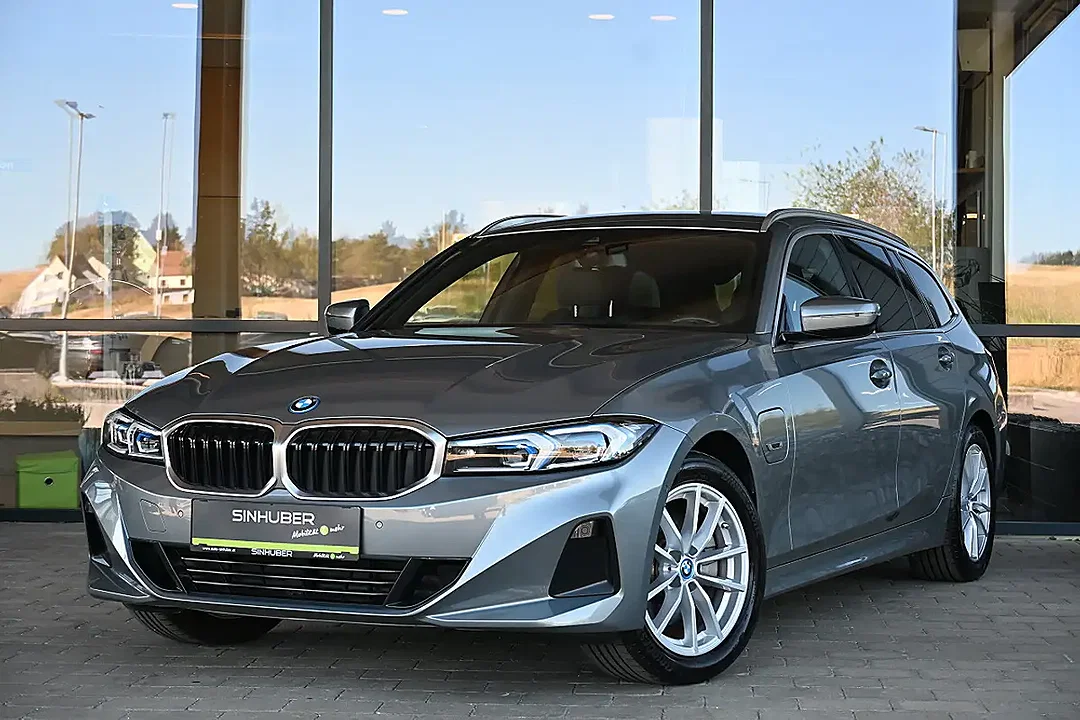 BMW 320 PHEV AUT Touring - Afbeelding 1