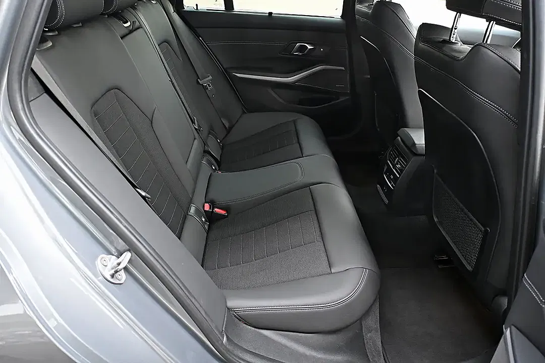 BMW 320 PHEV AUT Touring - Thumbnail 12