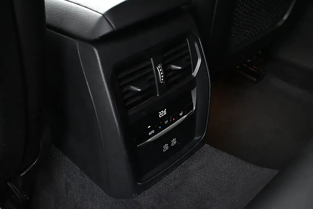 BMW 320 PHEV AUT Touring - Thumbnail 13