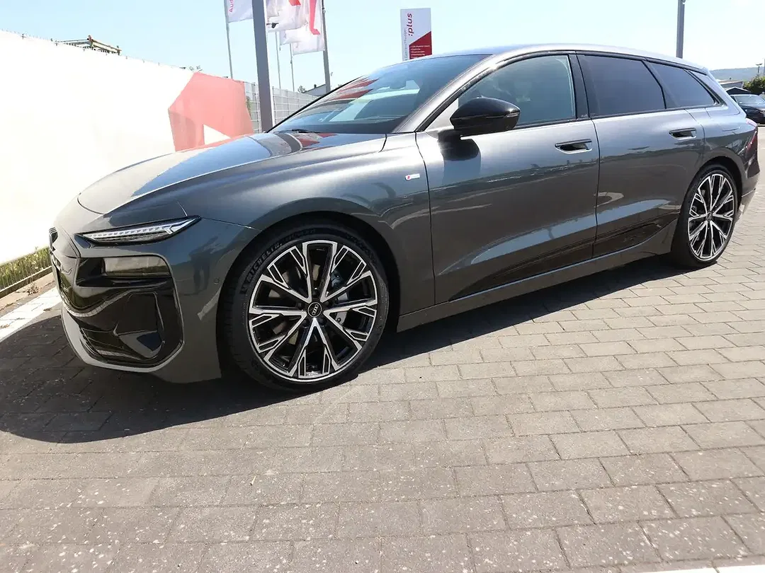Audi A6 e-tron S line - Thumbnail 5