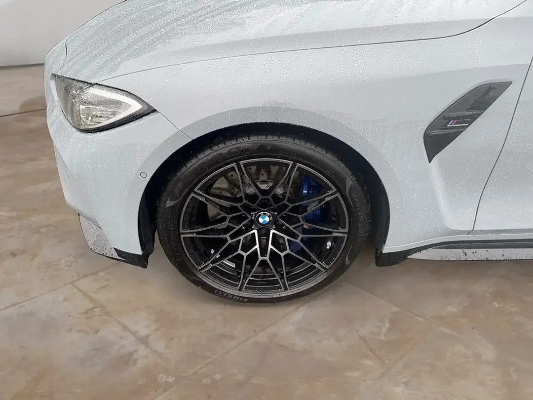 BMW M3 Competition - Thumbnail 2