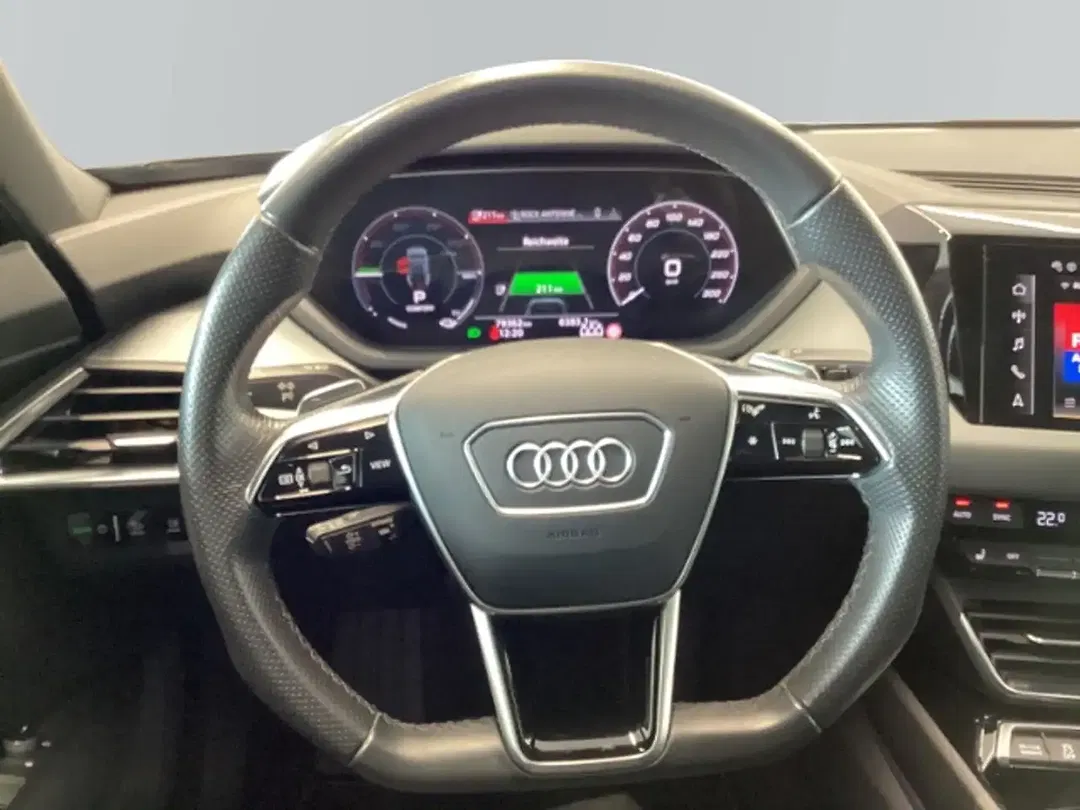 Audi e-tron GT quattro - Thumbnail 12