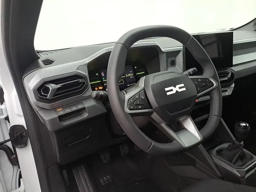 Dacia Bigster TCe MHEV Essential - Thumbnail 12