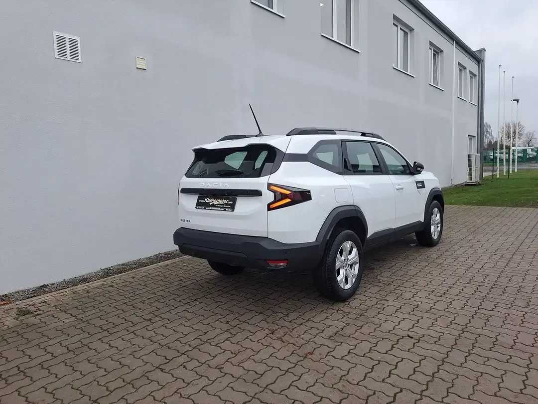 Dacia Bigster TCe MHEV Essential - Thumbnail 3