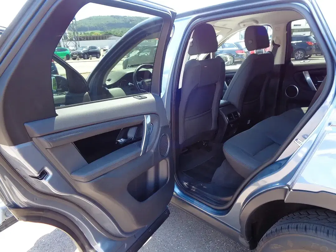 Land Rover Discovery Sport - Thumbnail 10