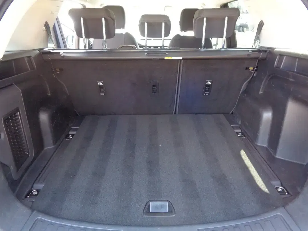 Land Rover Discovery Sport - Thumbnail 11