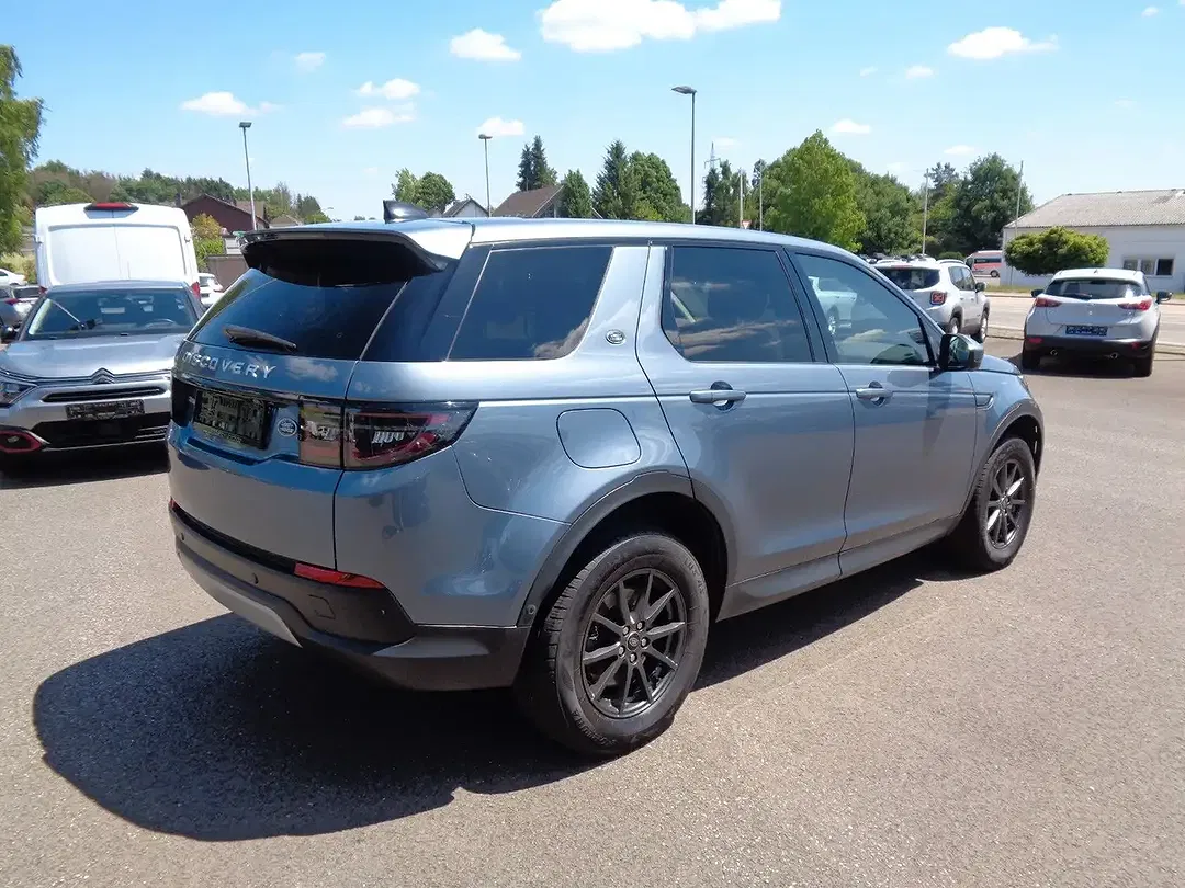 Land Rover Discovery Sport - Thumbnail 4