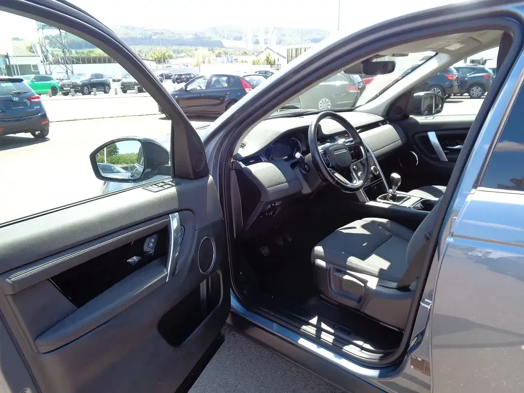 Land Rover Discovery Sport - Thumbnail 7