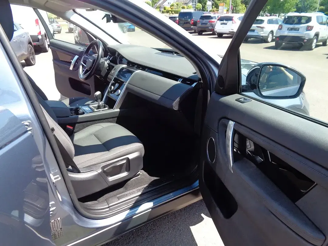 Land Rover Discovery Sport - Thumbnail 9